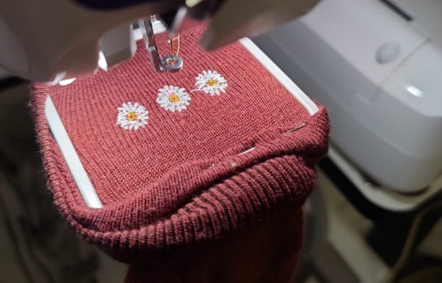 COM - header - site web - broderie chaussettes