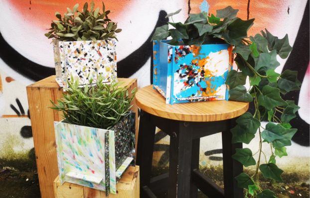 COM - header - site web - atelier cache pot en plastique recyclé